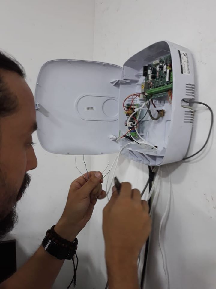 Registro de uma etapa de trabalho em central de segurança.